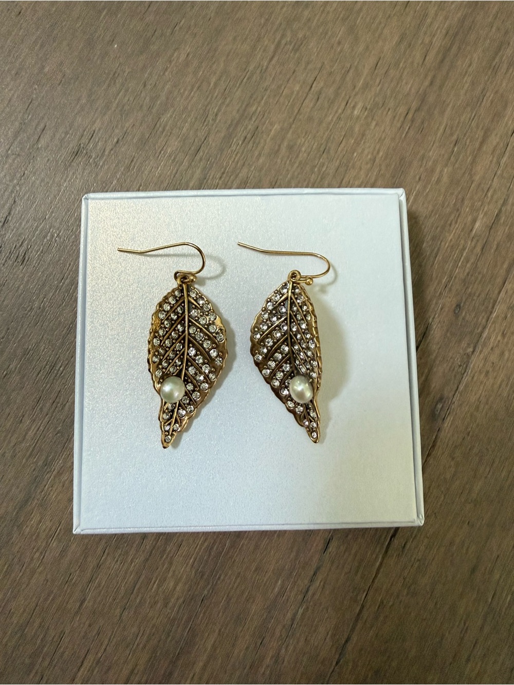 Anthropologie Gold Leaf Drop Earrings Pearl Dangle Boho Statement